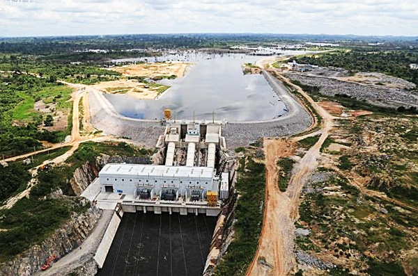 ECONOMIE: ELECTRIFICATION : TROIS LOCALITES DE 15 000 HABITANTS ECLAIREES GRACE AU BARRAGE DE SOUBRE (Article du 05/01/2018)