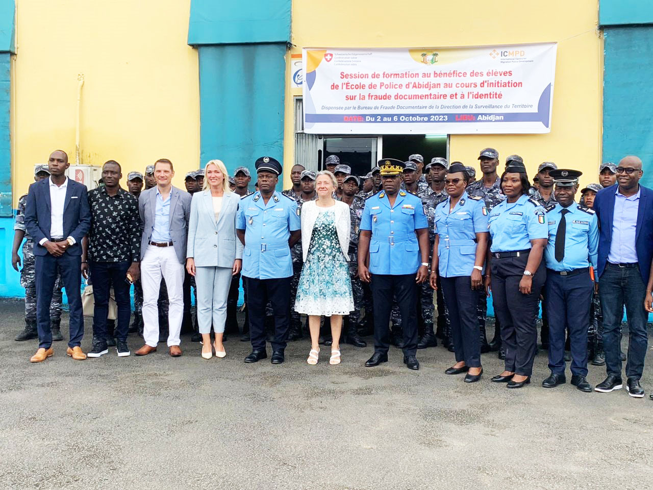 PROJET "GESTION DES FRONTIÈRES EN COTE D’IVOIRE" : 600 ÉLÈVES POLICIERS D’ABIDJAN OUTILLES SUR LA LUTTE CONTRE LA FRAUDE DOCUMENTAIRE ET A L’IDENTITÉ