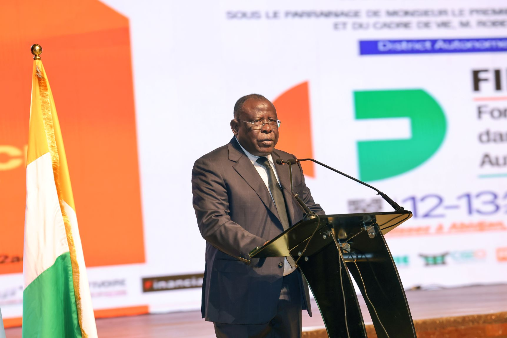 FORUM INVESTIR DANS LE DISTRICT AUTONOME D'ABIDJAN : CISSE IBRAHIMA BACONGO APPELLE A UN ENGAGEMENT DURABLE DES ACTEURS ECONOMIQUES